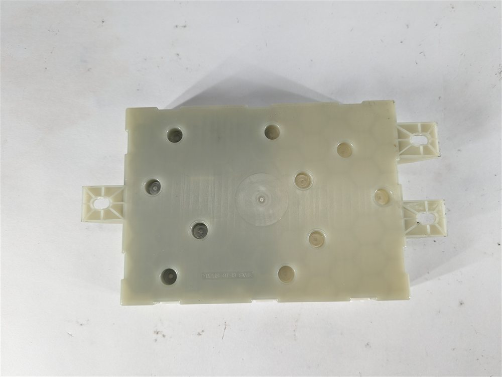 Thumbnail 7: 13-14 MERCEDES ML350 ML550 ML63 AMG (W166) REAR SIGNAL ACQUISITION MODULE (SAM)