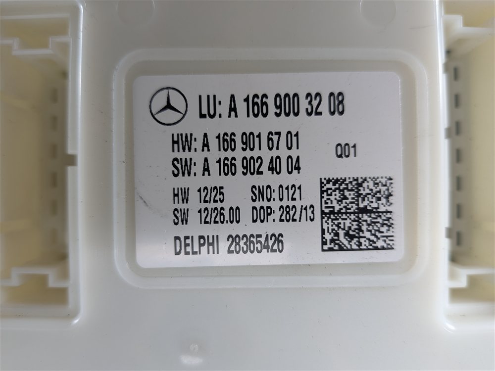Thumbnail 8: 13-14 MERCEDES ML350 ML550 ML63 AMG (W166) REAR SIGNAL ACQUISITION MODULE (SAM)