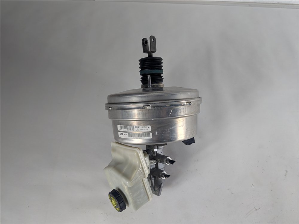 Thumbnail 2: 13-19 ML GLE GL GLS (W166 X166) BRAKE BOOSTER w/ MASTER CYLINDER & RESERVOIR