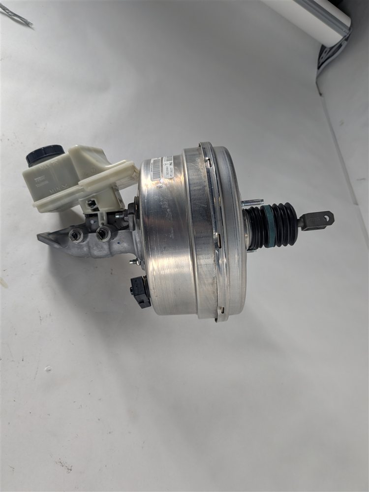 Thumbnail 8: 13-19 ML GLE GL GLS (W166 X166) BRAKE BOOSTER w/ MASTER CYLINDER & RESERVOIR
