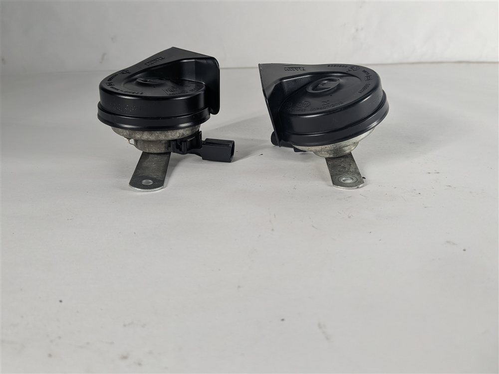 Thumbnail 2: 13-19 MERCEDES GL GLE GLS ML CLASS (W166 X166) HIGH & LOW TONE SAFETY HORN SET