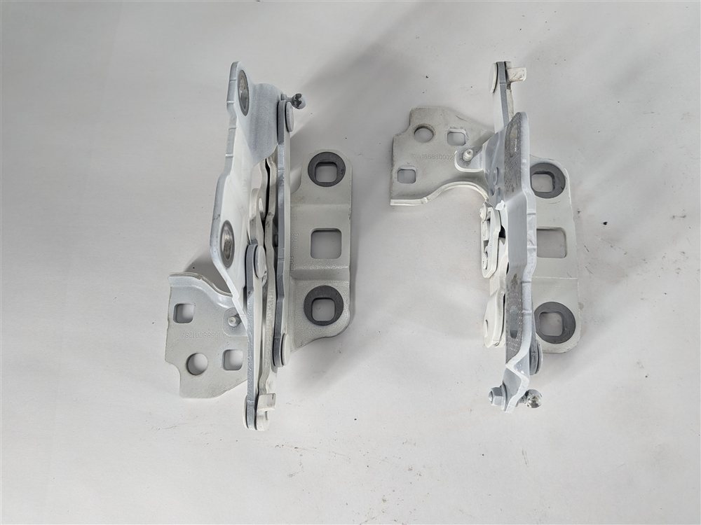 Thumbnail 3: 12-19 MERCEDES GL ML (W166 X166) FRONT LEFT & RIGHT HOOD HINGE SET (White)