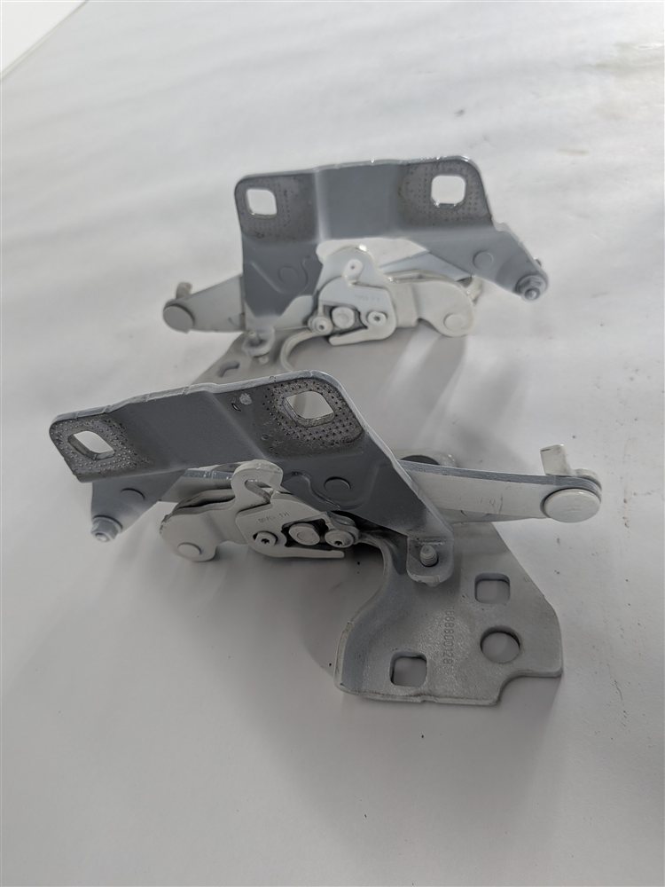Thumbnail 5: 12-19 MERCEDES GL ML (W166 X166) FRONT LEFT & RIGHT HOOD HINGE SET (White)