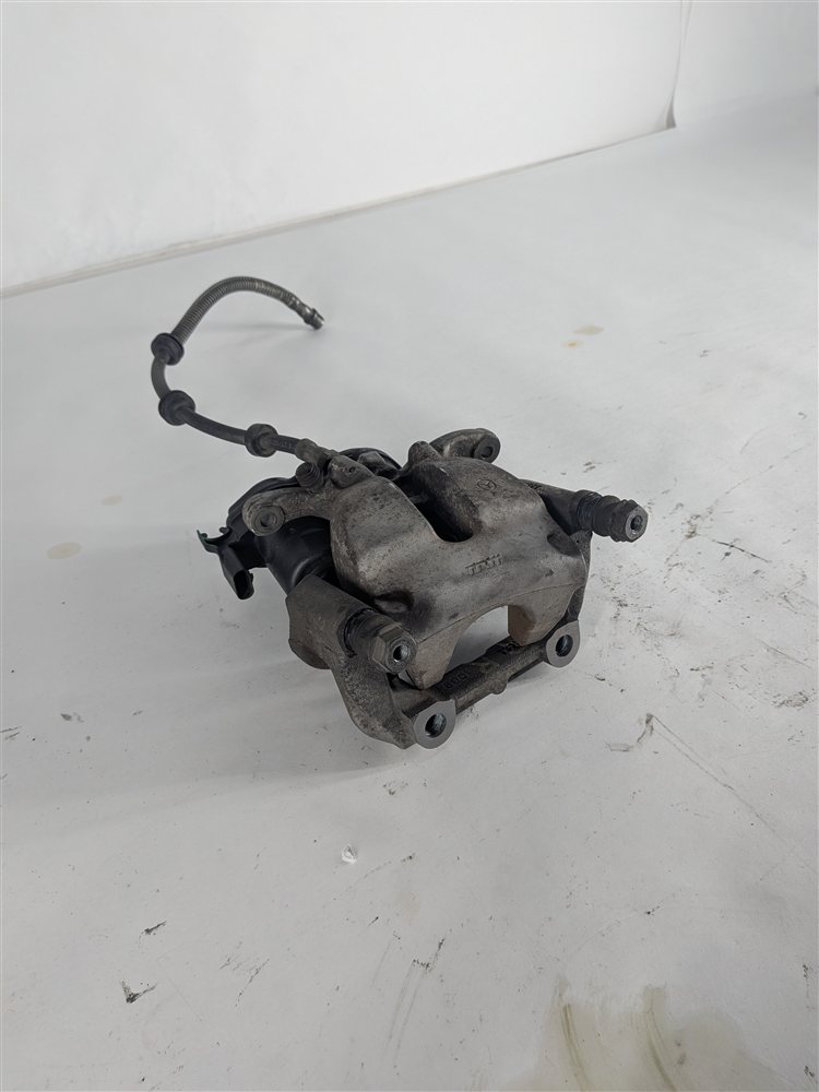 2012-2018 MERCEDES GLE300D GLE350 ML250 ML350 (W166) RIGHT REAR BRAKE CALIPER