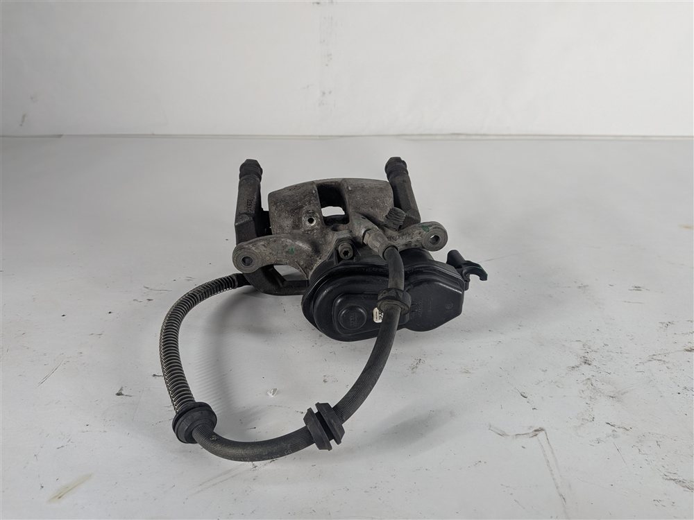 Thumbnail 6: 2012-2018 MERCEDES GLE300D GLE350 ML250 ML350 (W166) RIGHT REAR BRAKE CALIPER