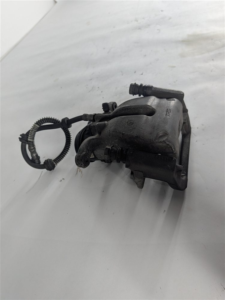 Thumbnail 5: 2012-2018 MERCEDES GLE300D GLE350 ML250 ML350 (W166) LEFT REAR BRAKE CALIPER