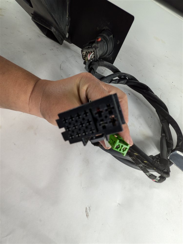 Thumbnail 8: 13-19 GL GLS X166 12-15 ML W166 TRAILER TOW HITCH ASSEMBLY WITH WIRE HARNESS