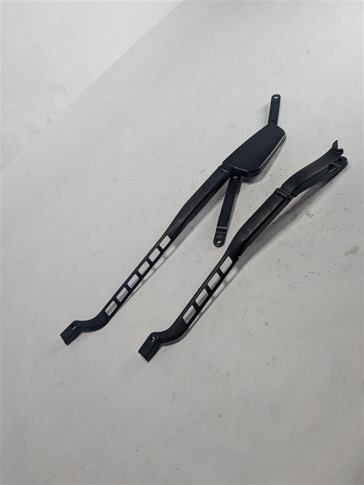 12-19 MERCEDES GL GLS M GLE (W166 X166) FRONT LEFT AND RIGHT WIPER ARM SET OF 2