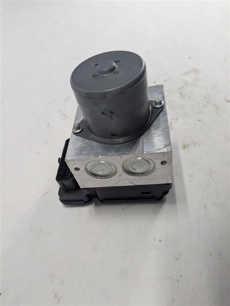 Thumbnail 4: 14-15 MERCEDES GL350 GL450 GL550 ML350 ML550 (W166 X166) ABS BRAKE PUMP MODULE