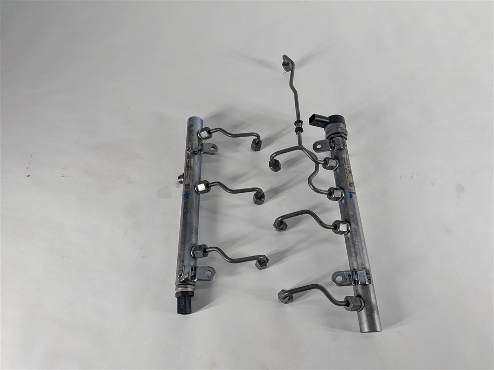Thumbnail 3: 13-15 MERCEDES ML350 W166 3.0L OM642 DIESEL FUEL RAIL LEFT/RIGHT w/LINES SENSOR
