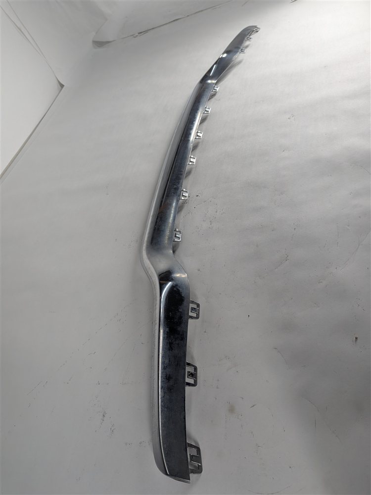 Thumbnail 5: 2014 MERCEDES ML350 W166 3.0L 642.826 ENGINE REAR LOWER BUMPER CHROME MOLDING