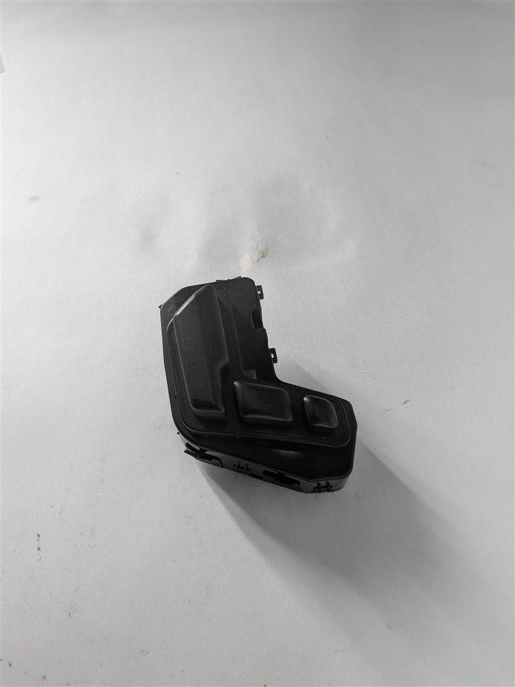 Thumbnail 4: 2014 MERCEDES ML350 (W166) FRONT RIGHT PASSENGER SEAT POSITION ADJUST SWITCH