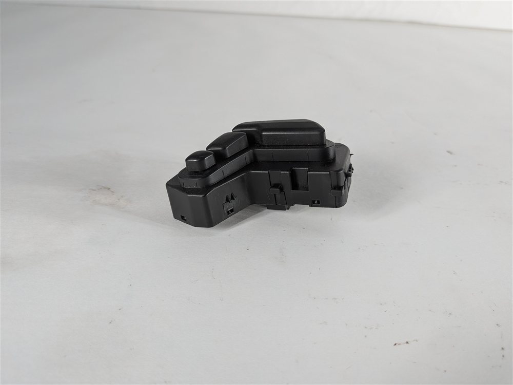 Thumbnail 6: 2014 MERCEDES ML350 (W166) FRONT RIGHT PASSENGER SEAT POSITION ADJUST SWITCH