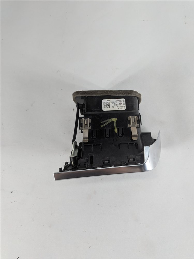 Thumbnail 7: 2014 MERCEDES ML350 (W166) FRONT LEFT DRIVER DASH HEAT AIR AC HVAC VENT (Black)