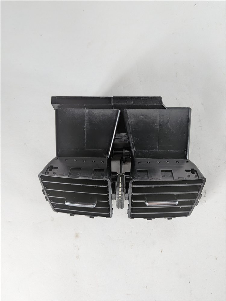 Thumbnail 2: 2014 MERCEDES ML350 (W166) REAR CENTER CONSOLE HEAT AIR AC VENT GRILLE (Black)