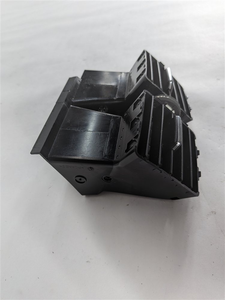 Thumbnail 5: 2014 MERCEDES ML350 (W166) REAR CENTER CONSOLE HEAT AIR AC VENT GRILLE (Black)
