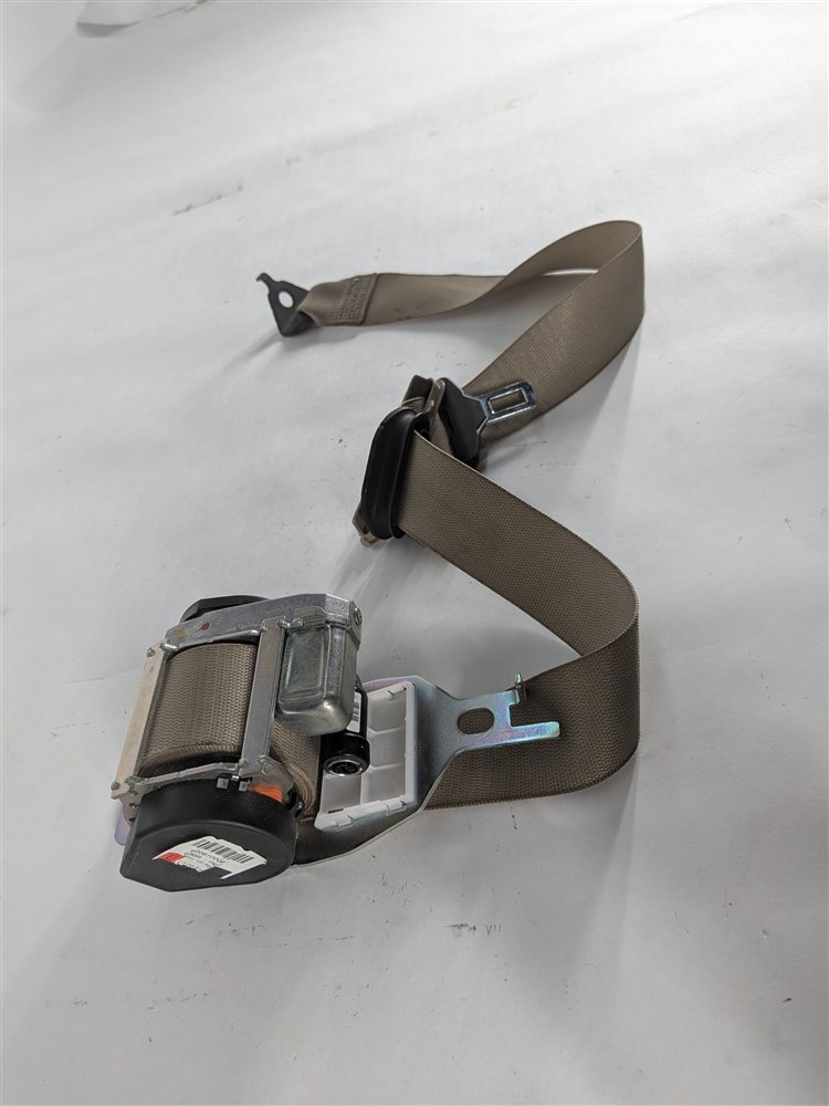 Thumbnail 5: 14 MERCEDES ML350 W166 3.0L 642.826 ENGINE REAR LEFT SEATBELT RETRACTOR (Beitge)