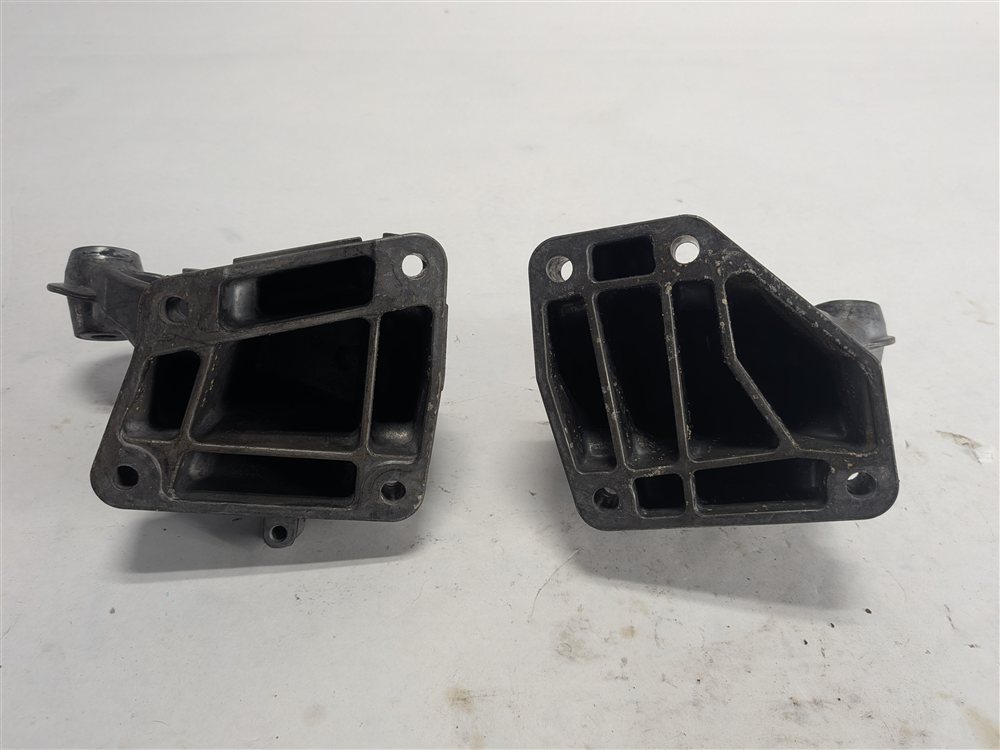 Thumbnail 8: 2014 MERCEDES ML350 W166 3.0L OM642 DIESEL ENGINE LEFT/RIGHT MOUNT BRACKET SET/2