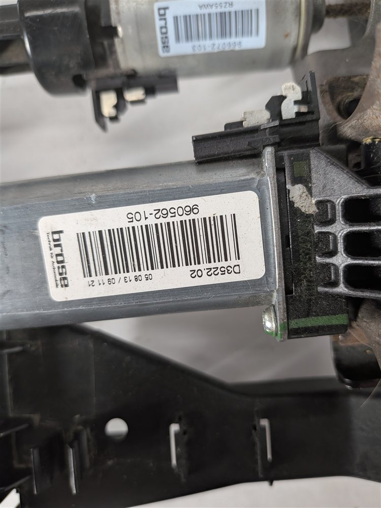 Thumbnail 9: 12-15 MERCEDES GL350 GL550 ML350 ML550 (W166 X166) DRIVER SEAT TRACK (MEMORY)