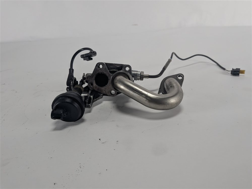Thumbnail 2: 12-17 E S ML GL GLS X166 W166 3.0L DIESEL (OM642) ENGINE EGR CHANGEOVER VALVE