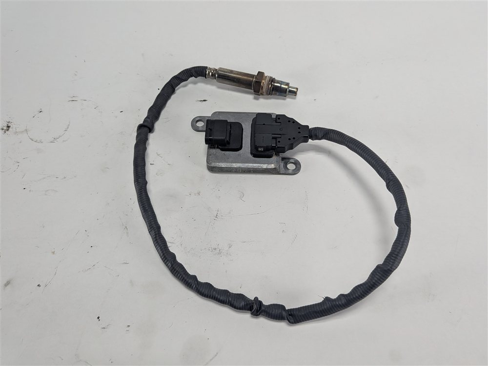 Thumbnail 6: 2014 MERCEDES ML350 W166 3.0L 642.826 ENGINE NOX NITROGEN OXIDE SENSOR MODULE