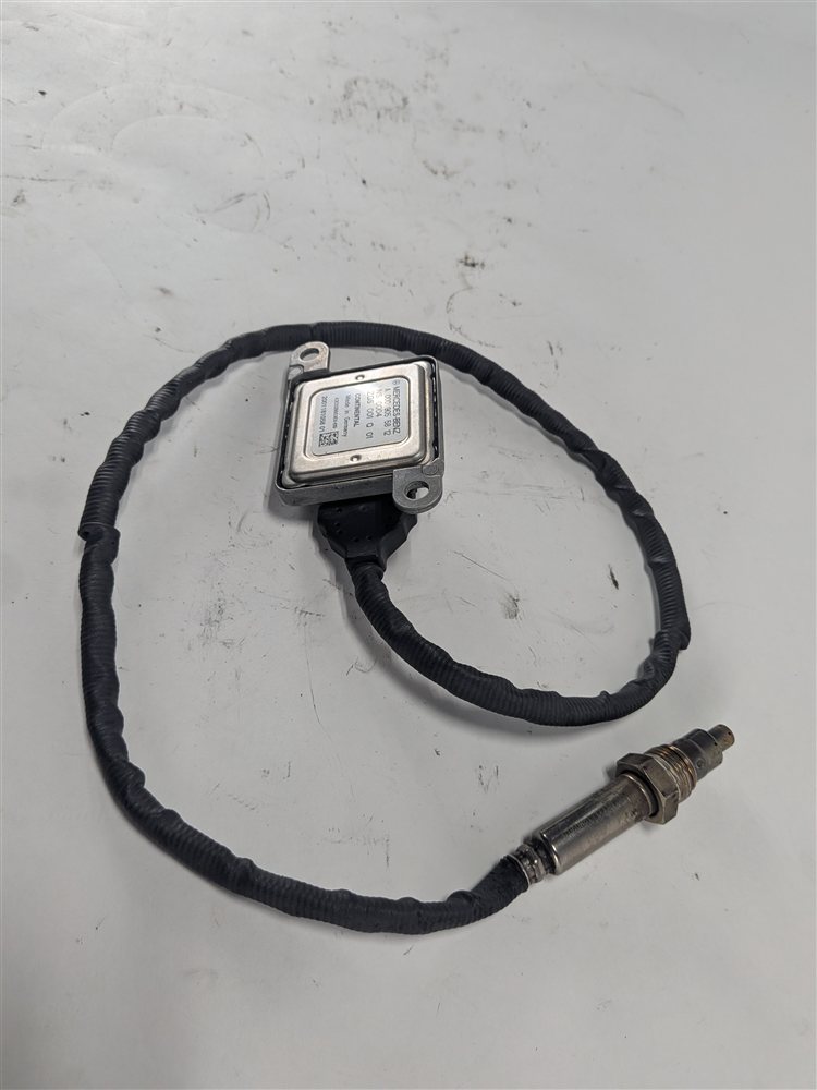 Thumbnail 4: 2014 MERCEDES ML350 W166 3.0L 642.826 ENGINE NOX NITROGEN OXIDE O2 SENSOR MODULE
