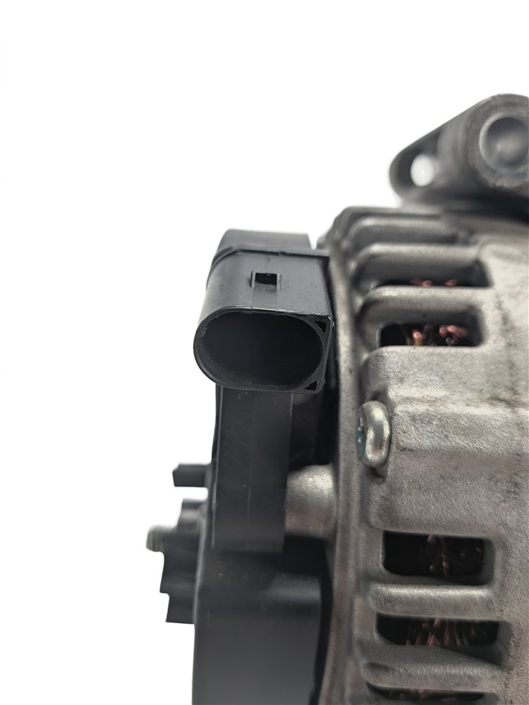 Thumbnail 7: 2008 MERCEDES CLS550 (W219) 5.5L (273.960) ENGINE ALTERNATOR USED REMAN