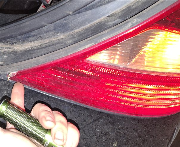 Thumbnail 2: 06-08 MERCEDES CLS55 CLS63 CLS500 CLS550 (W219) RIGHT REAR TAILLIGHT BRAKE LIGHT