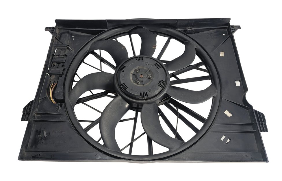 Thumbnail 2: 03-11 MERCEDES E350 E550 CLS550 (W211 W219) RADIATOR COOLING FAN SHROUD ASSEMBLY