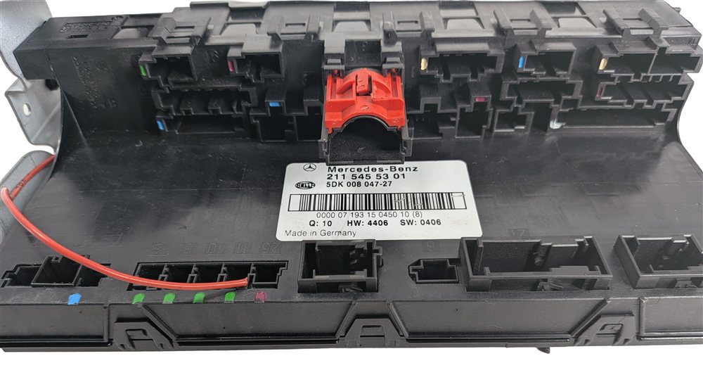Thumbnail 10: 2008 MERCEDES CLS550 (W219) 5.5L REAR SAM MODULE FUSE BOX RELAY CARRIER