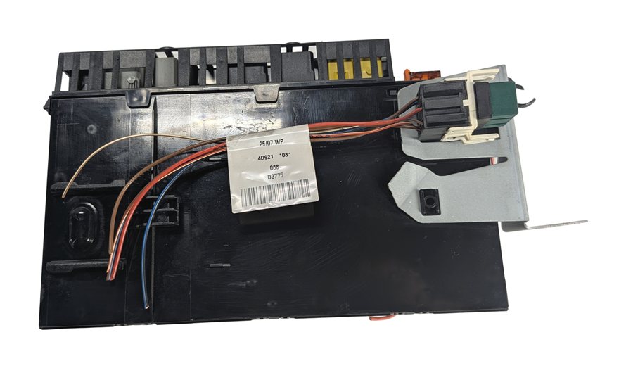 Thumbnail 7: 2008 MERCEDES CLS550 (W219) 5.5L REAR SAM MODULE FUSE BOX RELAY CARRIER