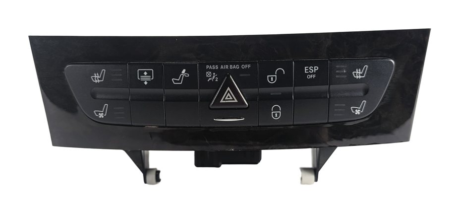 Thumbnail 5: 2008 MERCEDES CLS550 (W219) CENTER CONSOLE SEAT HEAT ESP OFF HAZARD SWITCH PANEL