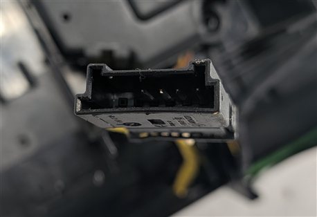 Thumbnail 8: 2008 MERCEDES CLS550 (W219) CENTER CONSOLE SEAT HEAT ESP OFF HAZARD SWITCH PANEL