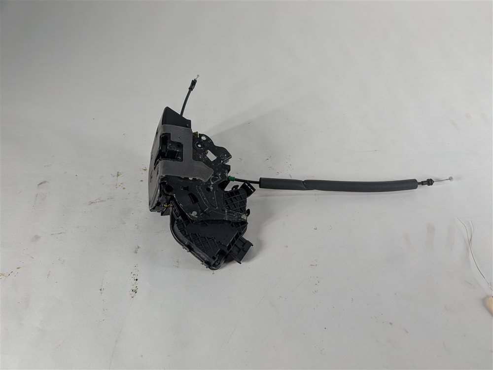 Thumbnail 7: 13-22 RANGE ROVER DISCOVERY (L405 L462 L494 L550) REAR LEFT PASSIVE DOOR LATCH