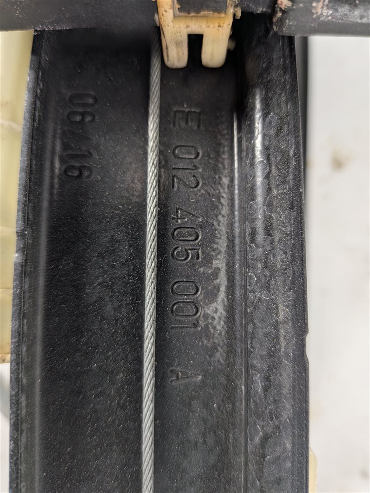 Thumbnail 11: 14-20 RANGE ROVER SPORT (L494) FRONT RIGHT PASSENGER WINDOW REGULATOR w/ MOTOR