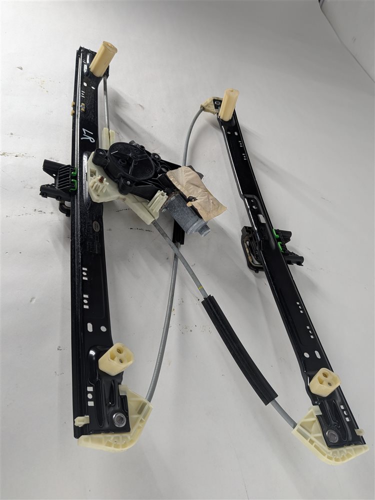 Thumbnail 5: 2014-2020 RANGE ROVER SPORT (L494) REAR LEFT DOOR WINDOW REGULATOR w/MOTOR