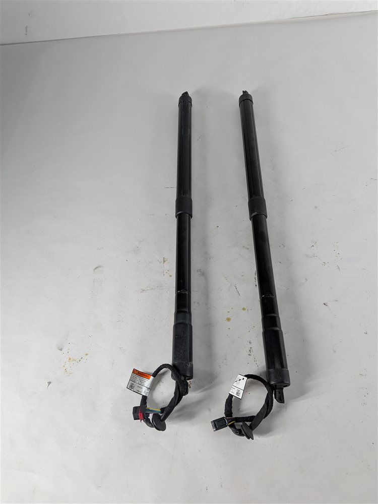 Thumbnail 6: 2014-2021 RANGE ROVER SPORT (L494) REAR LEFT & RIGHT TRUNK SHOCK STRUT SET