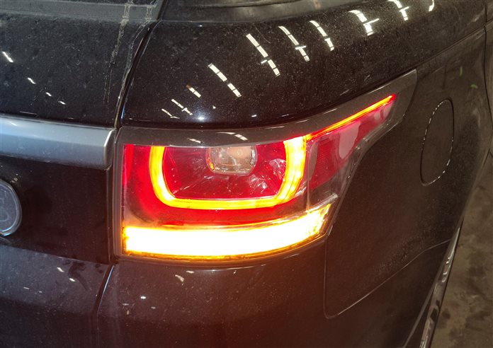 Thumbnail 2: 14-17 RANGE ROVER SPORT L405 L494 REAR RIGHT PASSENGER UPPER QUARTER TAILLIGHT
