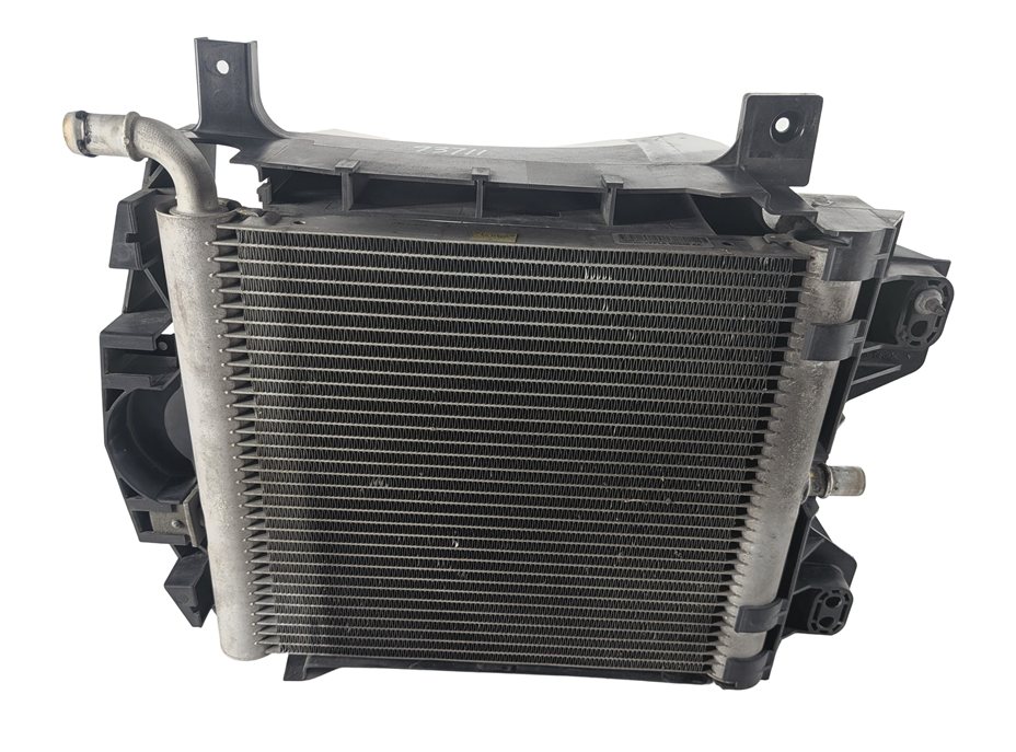 Thumbnail 2: 13-20 ROVER SPORT DISCOVERY (L405 L462 L494) LEFT AUXILIARY RADIATOR & BRACKET