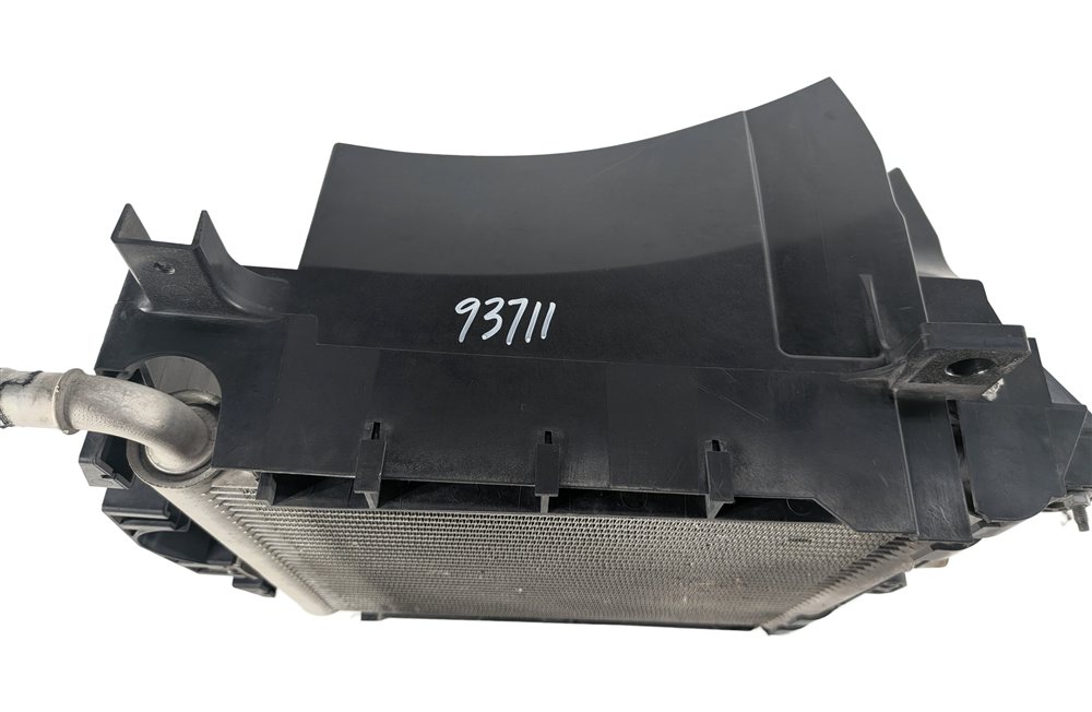 Thumbnail 3: 13-20 ROVER SPORT DISCOVERY (L405 L462 L494) LEFT AUXILIARY RADIATOR & BRACKET