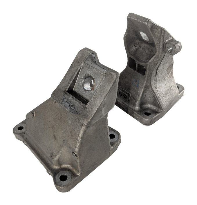 2016 RANGE ROVER SPORT (L494) 3.0L SUPER AJ126 ENGINE MOTOR MOUNT BRACKET SET/2