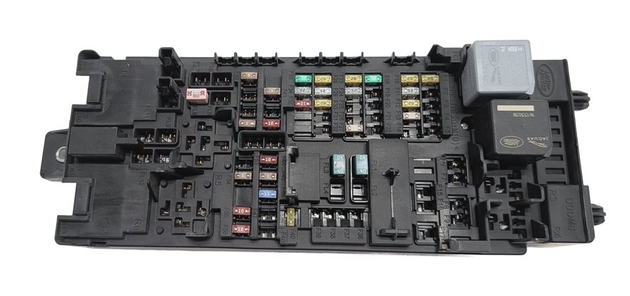 Thumbnail 3: 2016 RANGE ROVER SPORT (L494) 3.0L RIGHT PASSENGER FUSE BOX RELAY CARRIER
