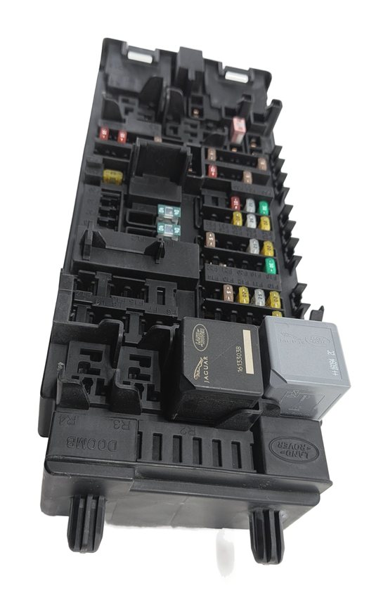 Thumbnail 4: 2016 RANGE ROVER SPORT (L494) 3.0L RIGHT PASSENGER FUSE BOX RELAY CARRIER