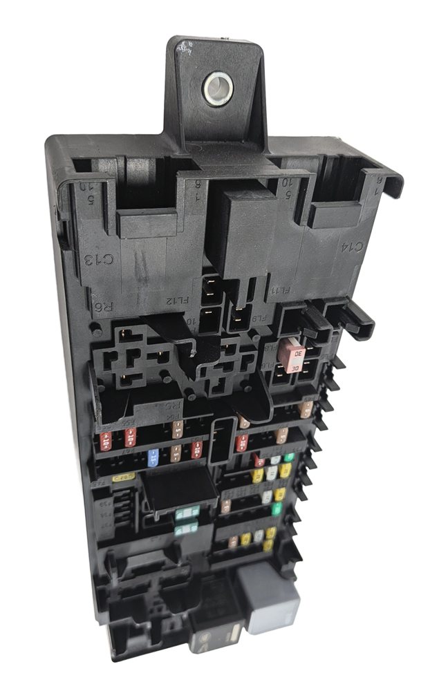 Thumbnail 5: 2016 RANGE ROVER SPORT (L494) 3.0L RIGHT PASSENGER FUSE BOX RELAY CARRIER
