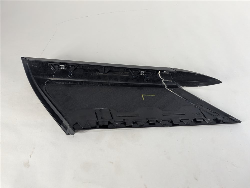 Thumbnail 7: 2016 RANGE ROVER SPORT (L494) REAR LEFT D-PILLAR EXTERIOR MOLDING TRIM (Black)