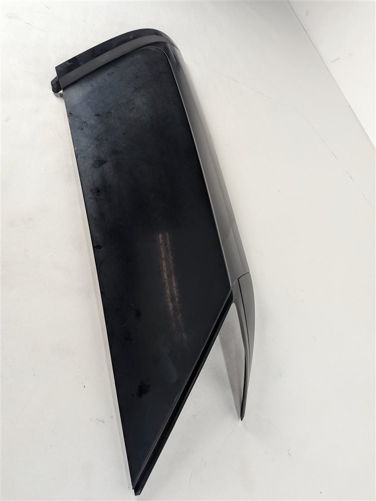 Thumbnail 5: 2016 RANGE ROVER SPORT (L494) REAR RIGHT D-PILLAR EXTERIOR MOLDING TRIM (Black)