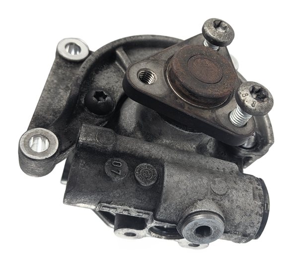 Thumbnail 5: 2008-2010 PORSCHE CAYENNE (957) 4.8L ENGINE POWER STEERING PUMP w/ PULLEY