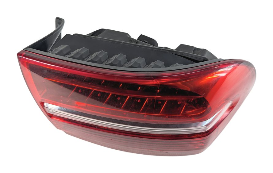 Thumbnail 4: 2008-2010 PORSCHE CAYENNE (957) RIGHT PASSENGER REAR TAILLIGHT BRAKE LIGHT LAMP