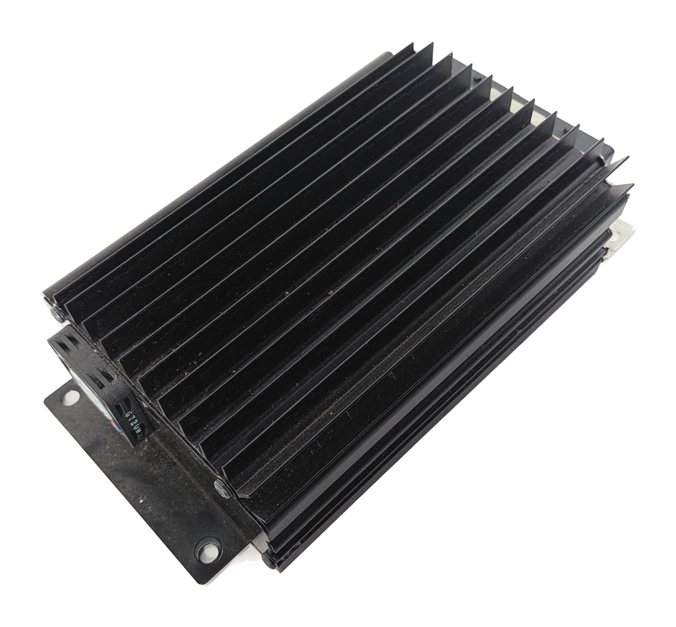 2008-2010 PORSCHE CAYENNE (957) RADIO STEREO MEDIA BOSE AUDIO AMP AMPLIFIER