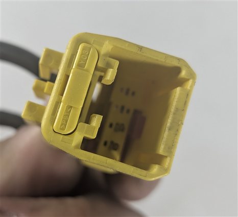 Thumbnail 9: 03-10 PORSCHE CAYENNE (955 957) FRONT RIGHT PASSENGER SEATBELT BUCKLE RECEIVER